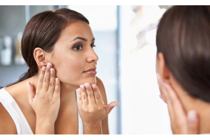 Never Use These 5 Items On Your Face to Avoid Skincare Problems