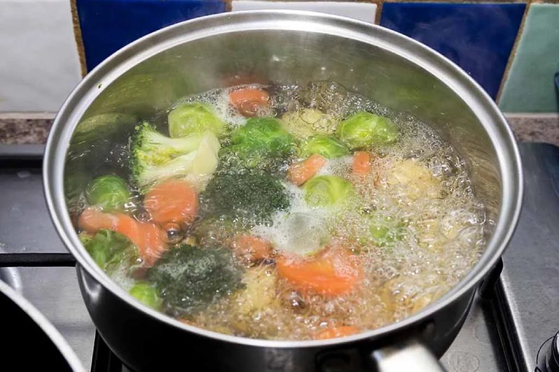 Why Eating Boiled Forms of These 5 Foods Is Healthier?