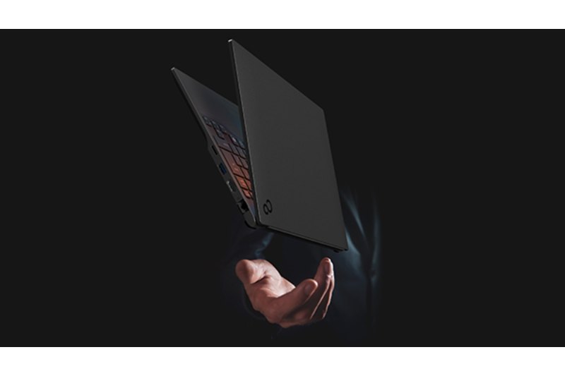 Fujitsu Zero Lifebook WU5/J3, the Lightest 14-inch Laptop in the World, With a Carbon Fiber Body