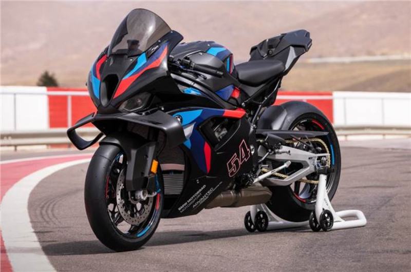2025 BMW M 1000 RR and S 1000 RR Range Unveiled with Winglets and More Power
