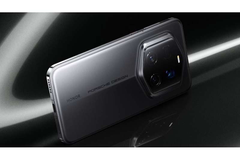 HONOR Magic 7 RSR Porsche Design, Featuring a Snapdragon 8 Elite and 1TB of Storage, Debuts in Europe
