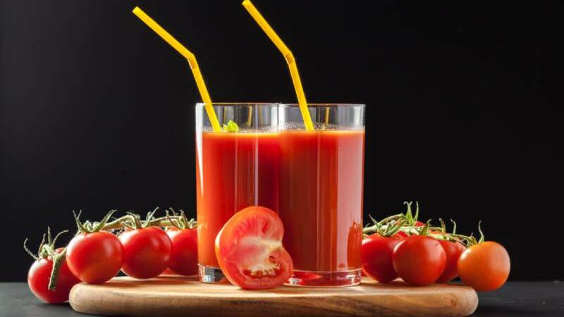 Tomato Juice: 5 Health Benefits of Drinking It Everyday
