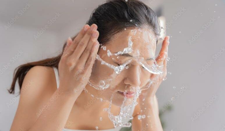 Boost Your Vision: Advantages of Washing Your Eyes With Cold Water