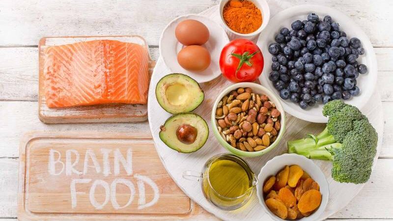Improve Your Brain Health by Combining These 6 Healthy Foods