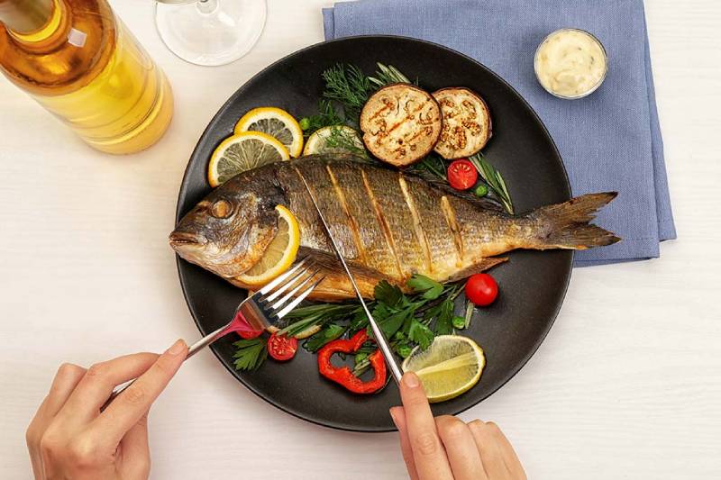 Avoid These 5 Foods Eating With Fish