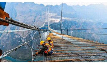 Huajiang Grand Canyon Bridge