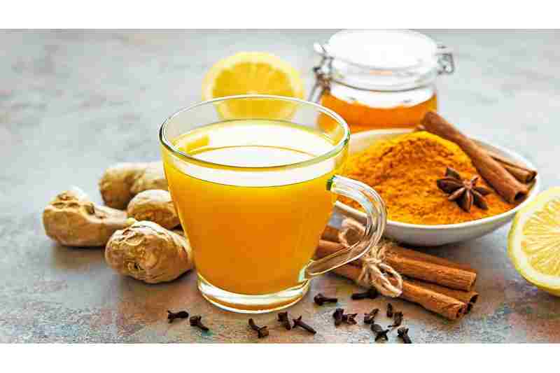 Top 4 Health Benefits of Consuming a Haldi Shot Every Morning