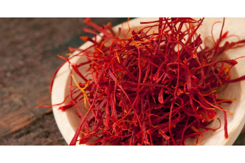 Saffron Tea Benefits: 5 Reasons to Drink this for Overall Well-Being