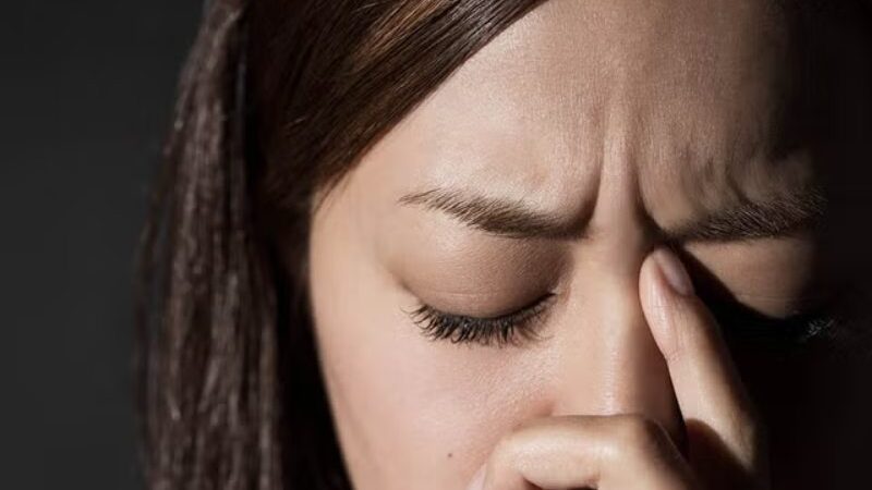 5 Natural Home Remedies to Relieve Headaches