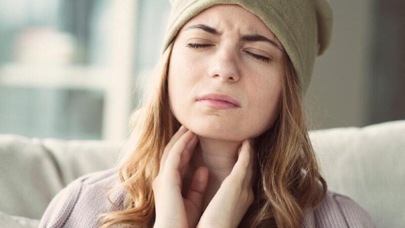 5 Natural Remedies to Soothe a Burning Sensation in Your Throat