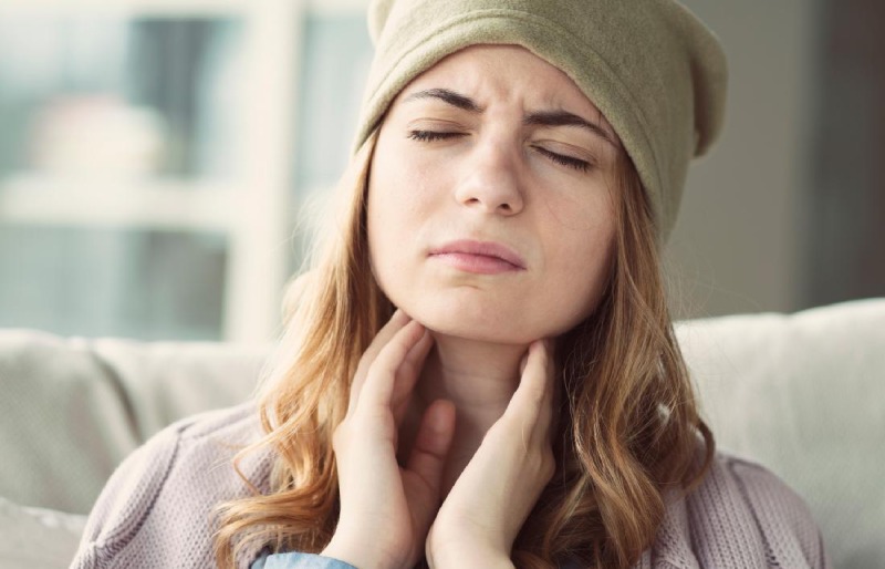 5 Natural Remedies to Soothe a Burning Sensation in Your Throat