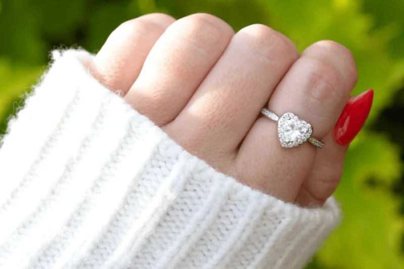 Why Hope Rings Jewelry Makes a Thoughtful Gift for Life’s Meaningful Moments