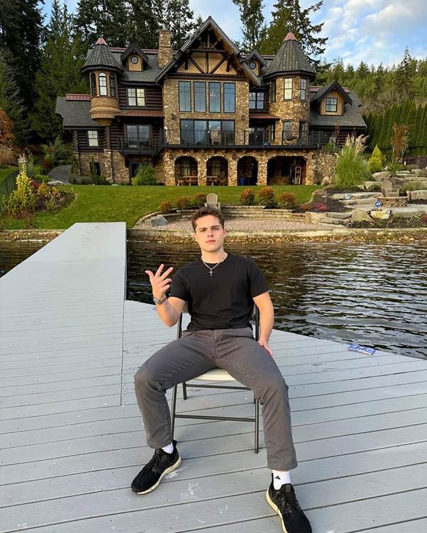 Carson Reed on Why AI-First Agencies Are Quietly Replacing Traditional Service Models