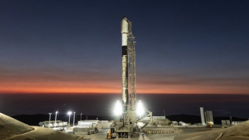 SpaceX Launches 24 Starlink Satellites in Successful California Mission